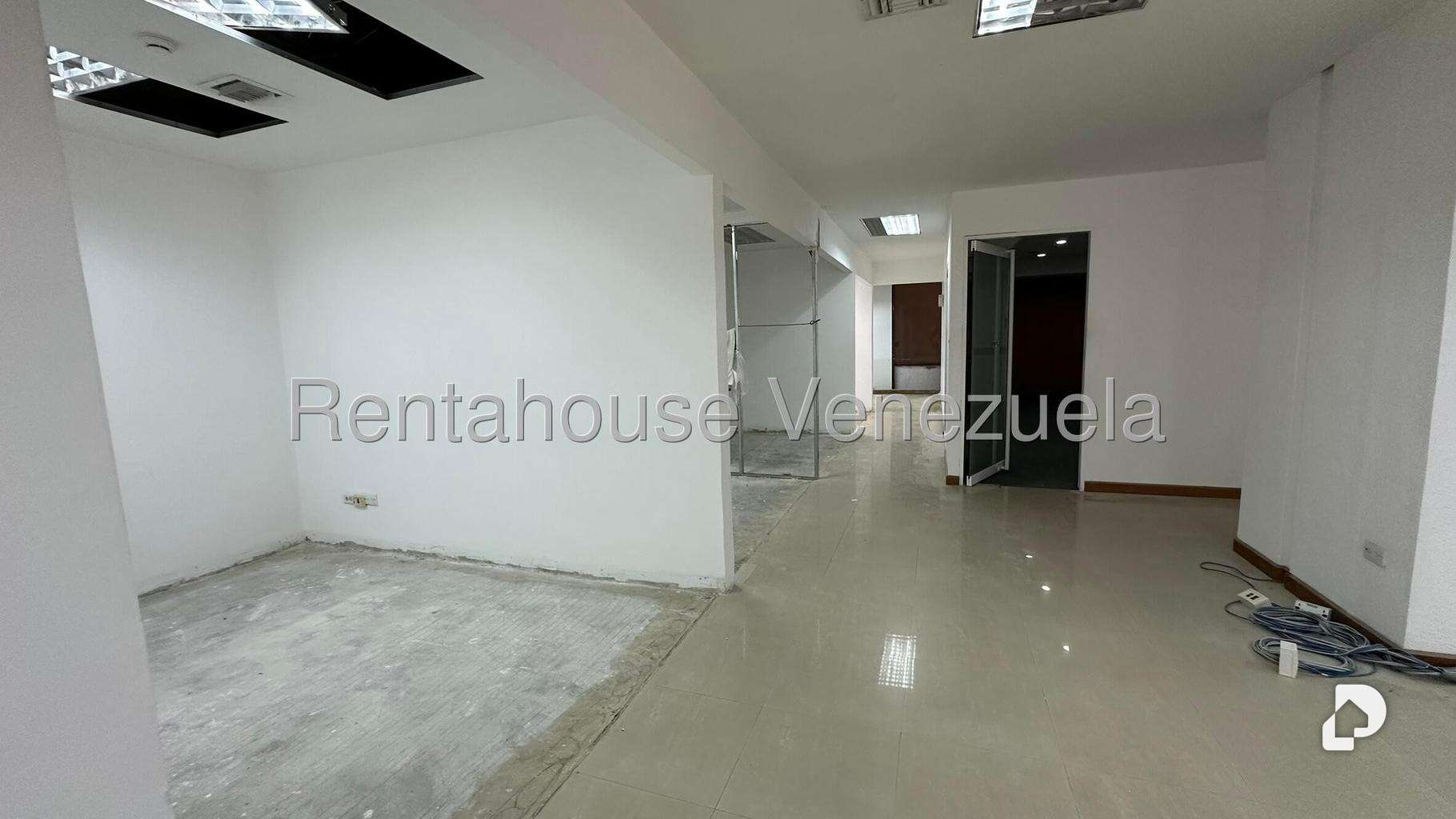 Oficina en Prados del Este, Caracas – 29