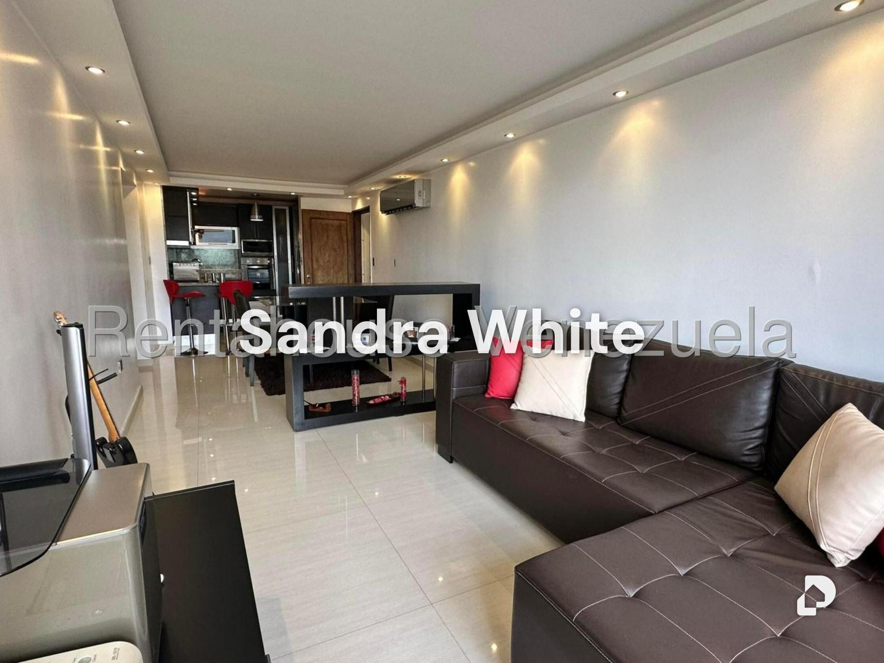 Apartamento en Colinas de La Tahona. 27-4401, Caracas – 5
