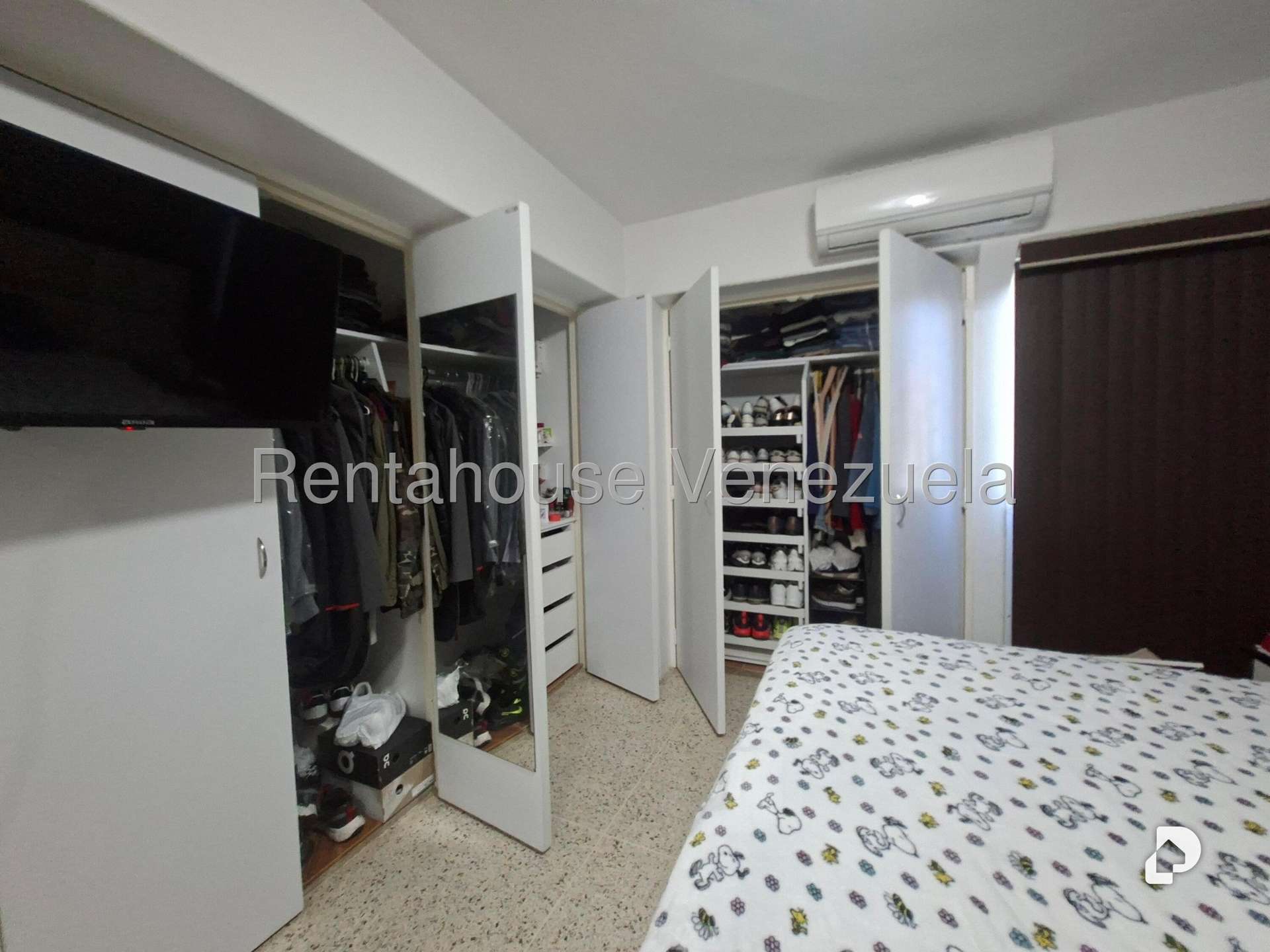 Apartamento en La California, Caracas – 11