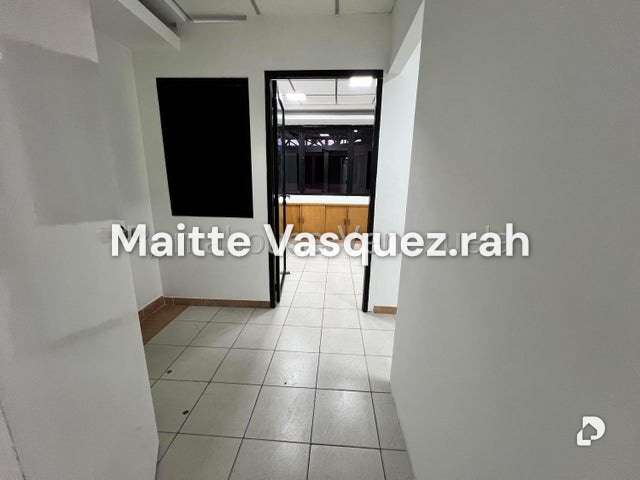 Oficina en Urbanización La Floresta, Maracay – 6