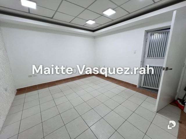 Oficina en Urbanización La Floresta, Maracay – 9