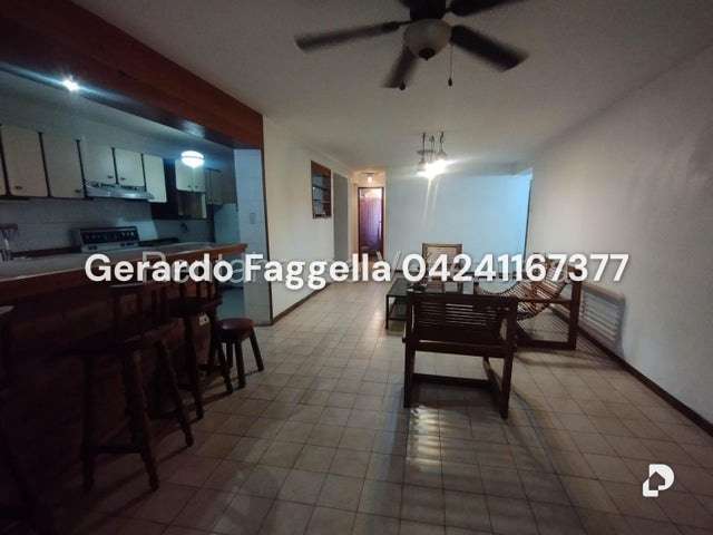 Apartamento en Santa Eduvigis, Caracas – 13