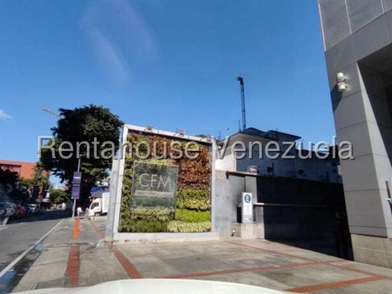 Oficina en Las Mercedes, Caracas - 1