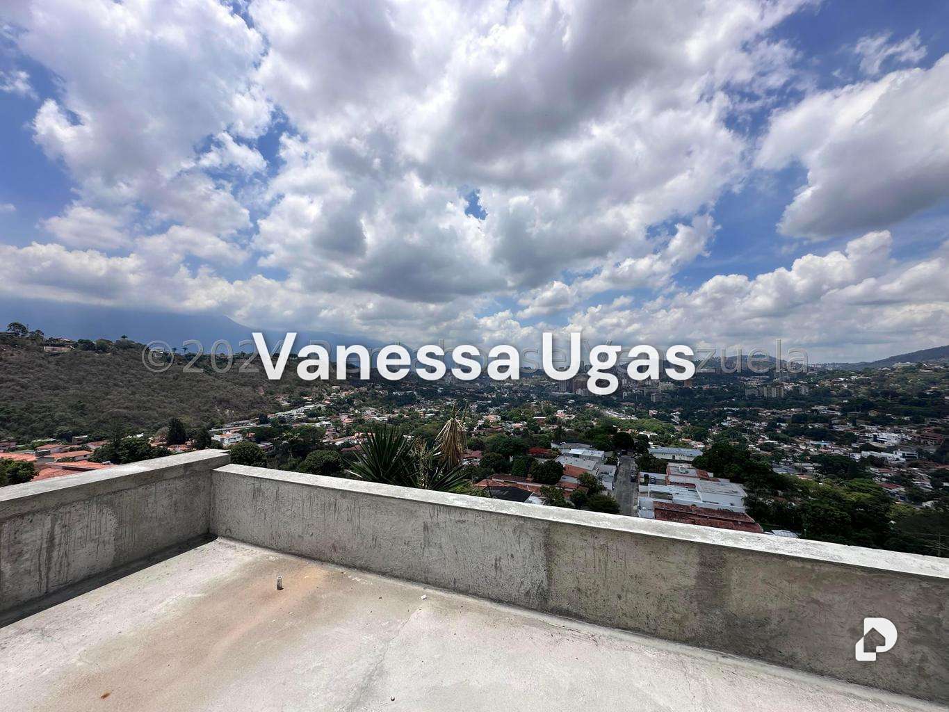 Casa en Prados Del Este, Caracas – 23