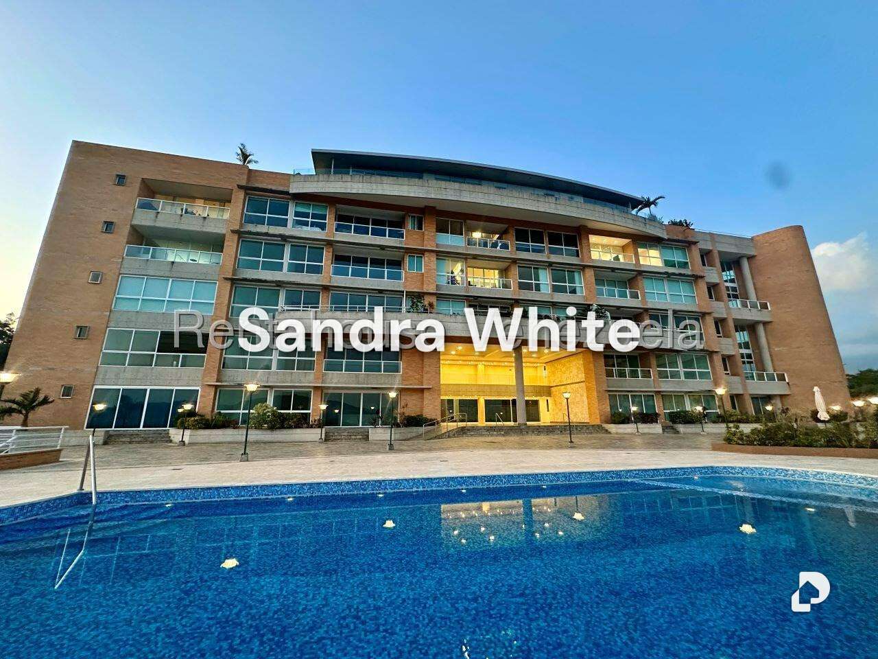 Apartamento en Mirador de Los Campitos 27-4422, Caracas – 1