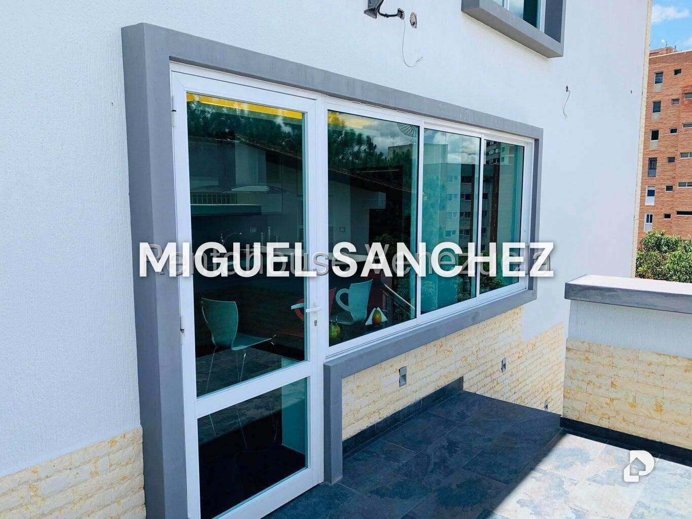 Casa en El Pauji, Caracas – 30