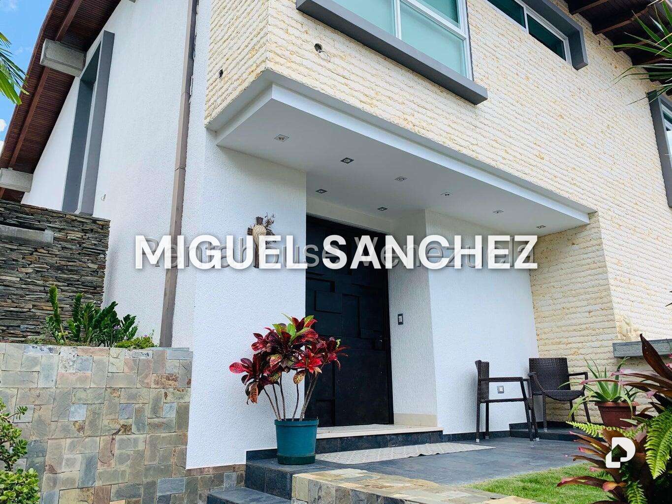 Casa en El Pauji, Caracas – 1