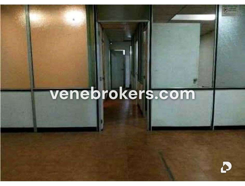 Local comercial en La Candelaria, Caracas – 2