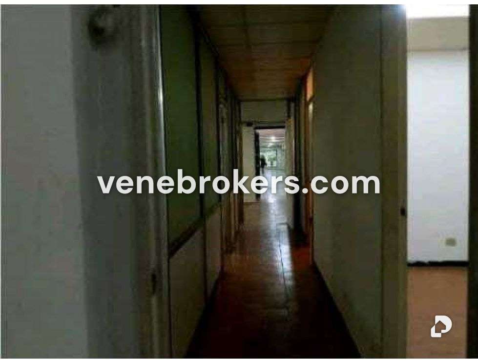 Local comercial en La Candelaria, Caracas – 13