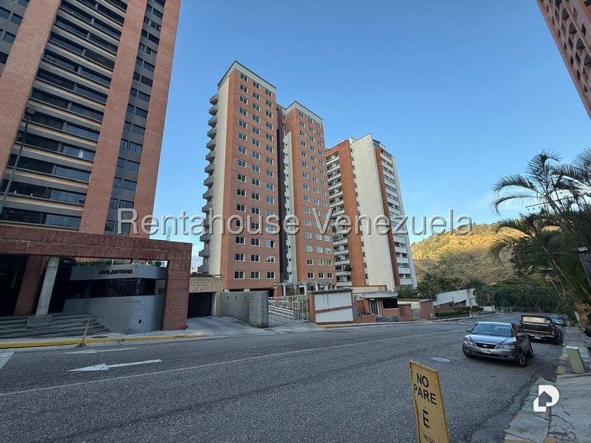 Edificio en La Bonita, Caracas – 3