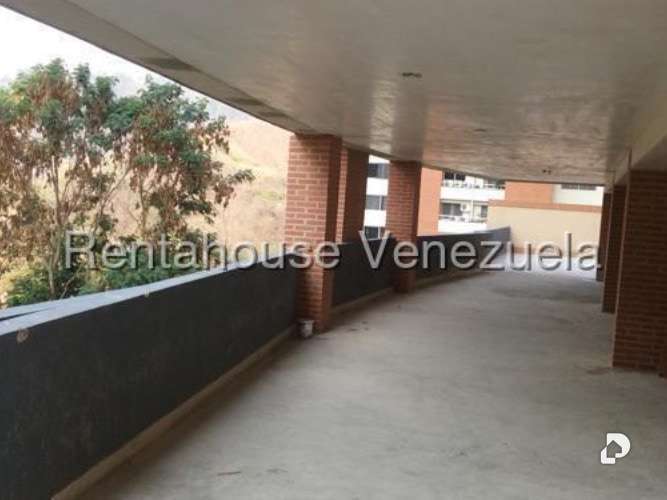 Edificio en La Bonita, Caracas – 2