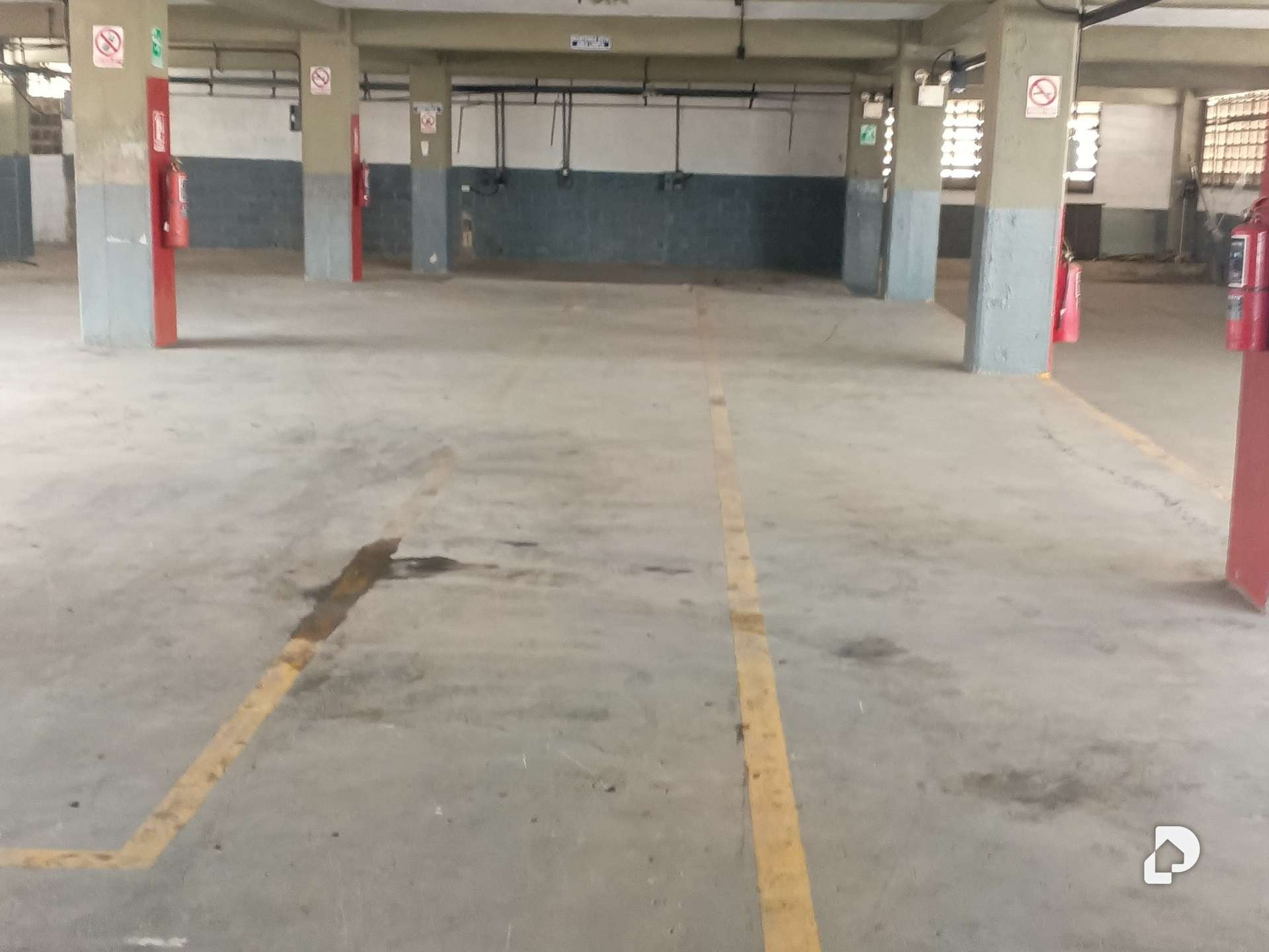 Galpón en Zona Industrial La Trinidad, Caracas – 1