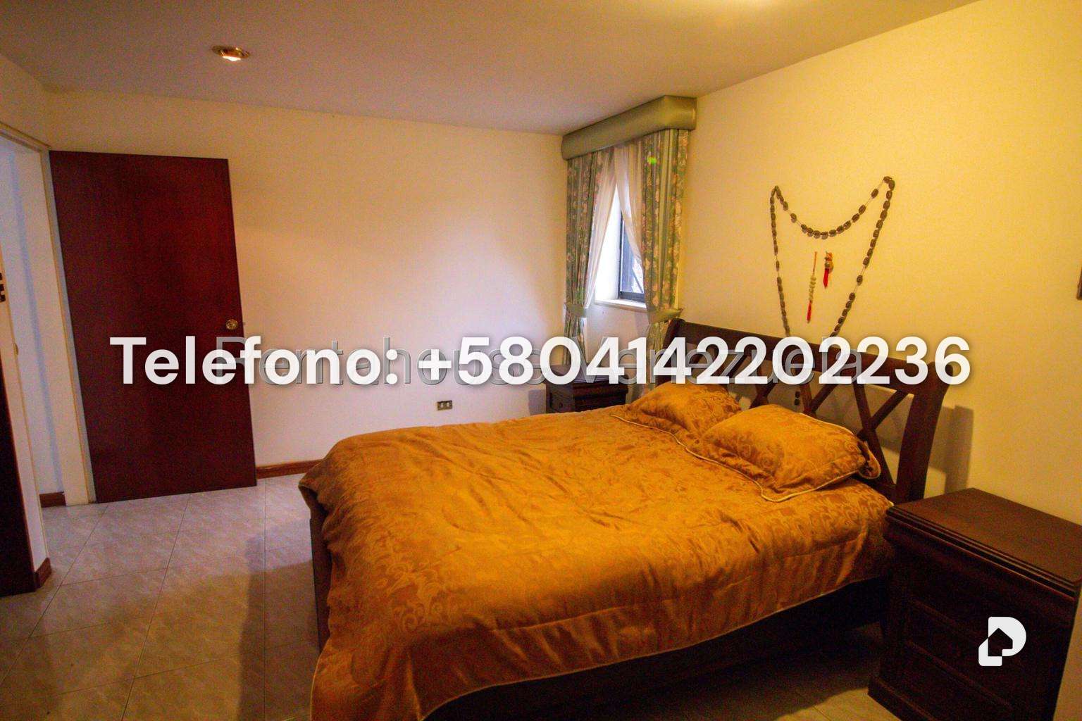 Casa en Lomas de La Lagunita, Caracas – 26
