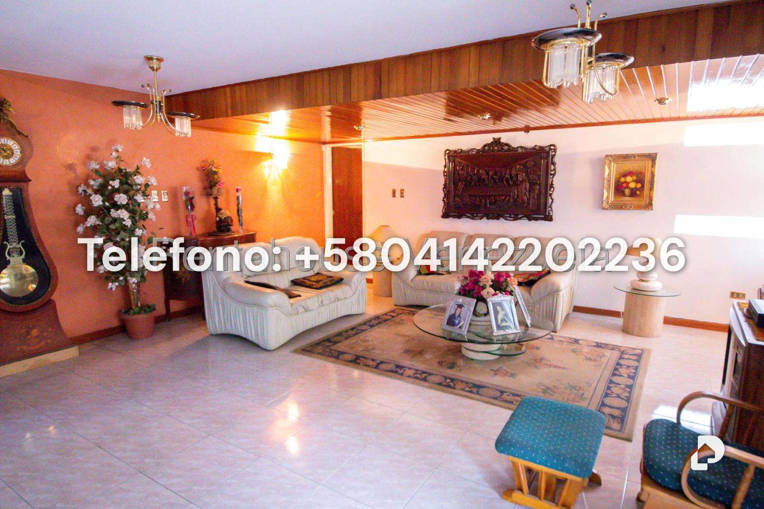 Casa en Lomas de La Lagunita, Caracas – 17