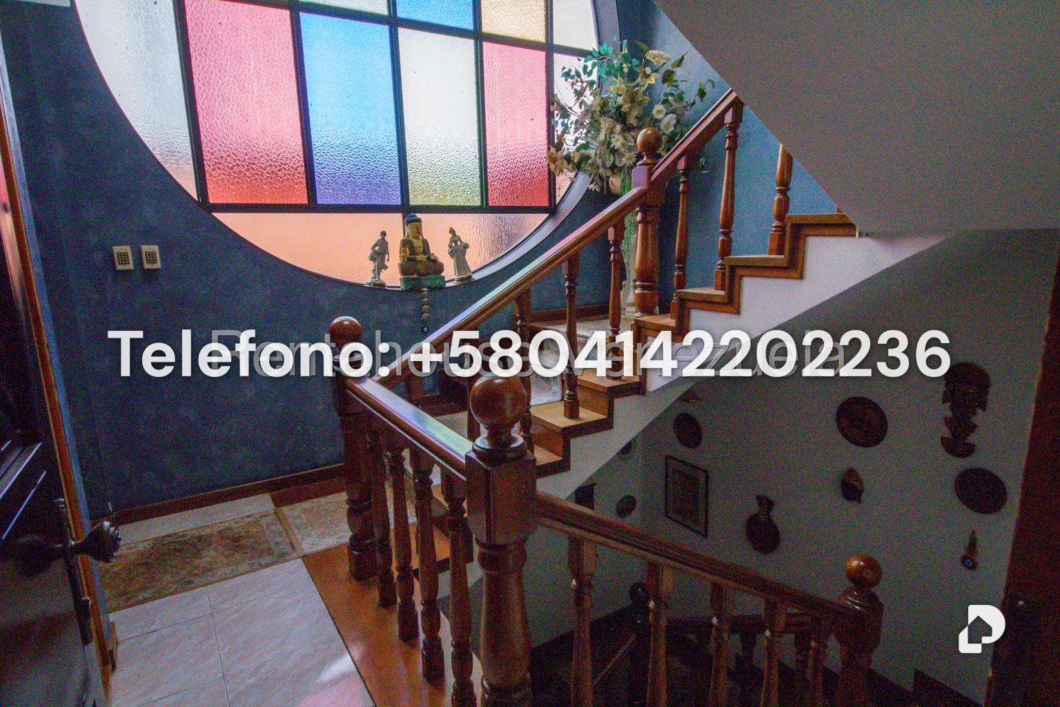 Casa en Lomas de La Lagunita, Caracas – 27