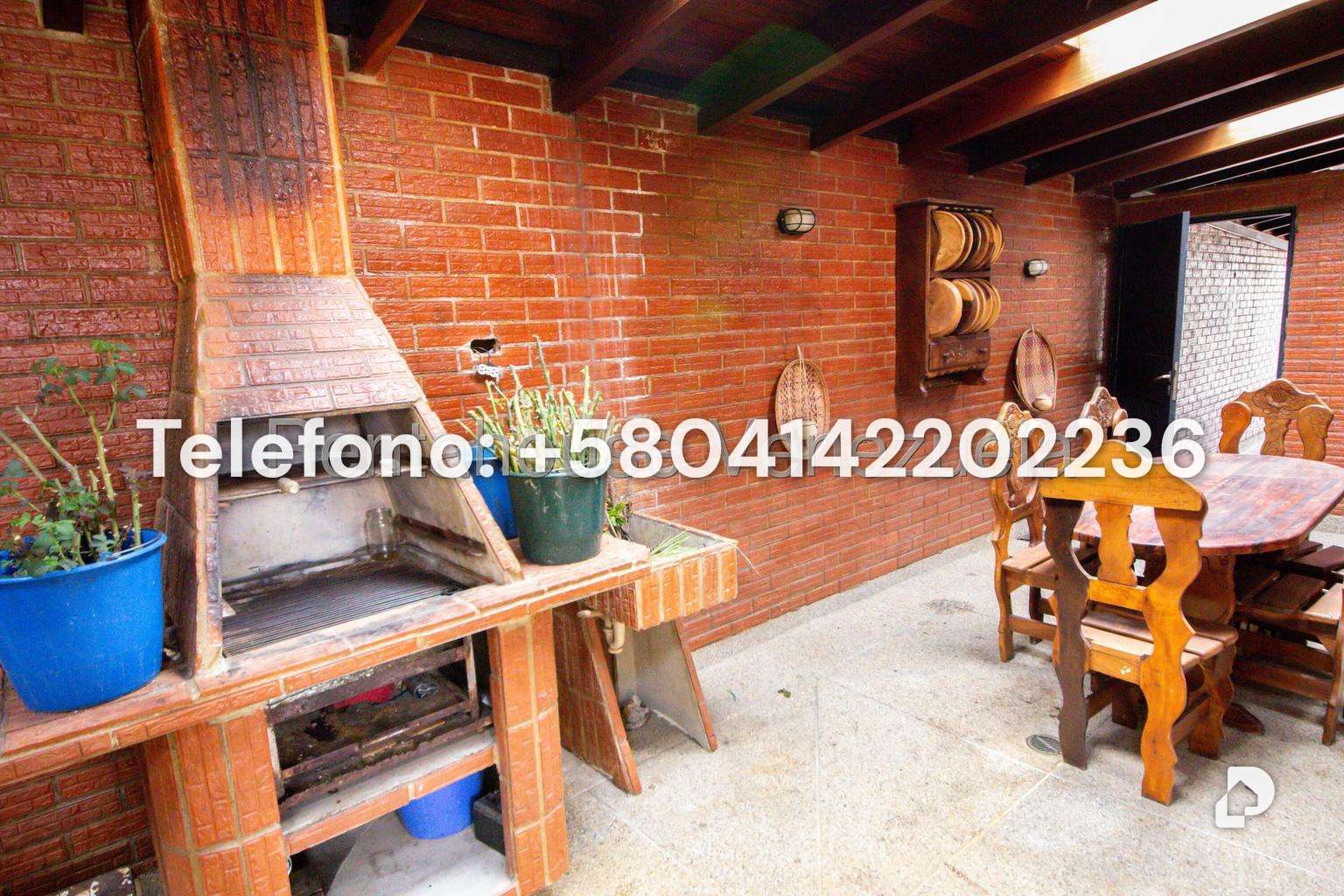 Casa en Lomas de La Lagunita, Caracas – 22