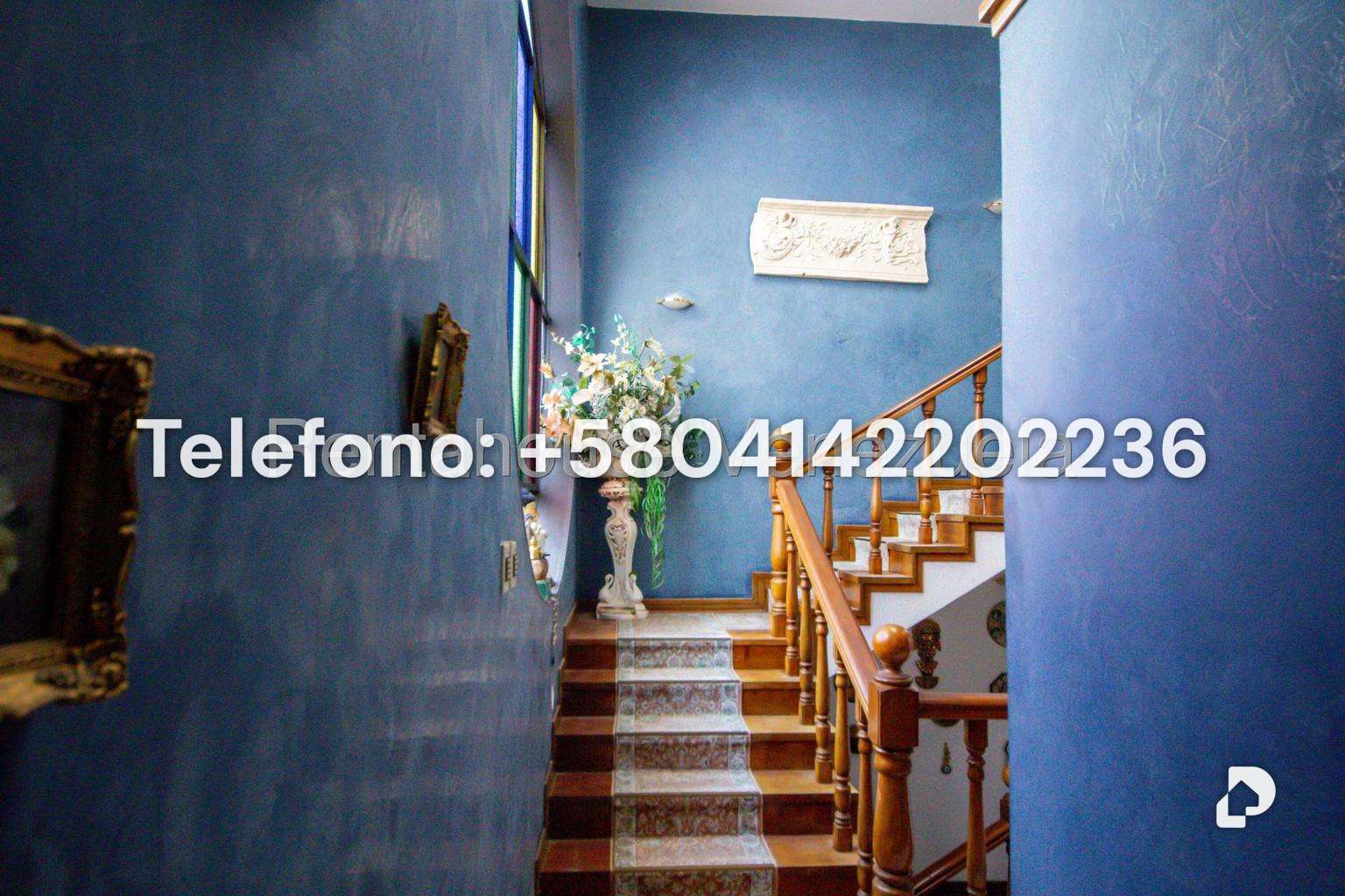Casa en Lomas de La Lagunita, Caracas – 28