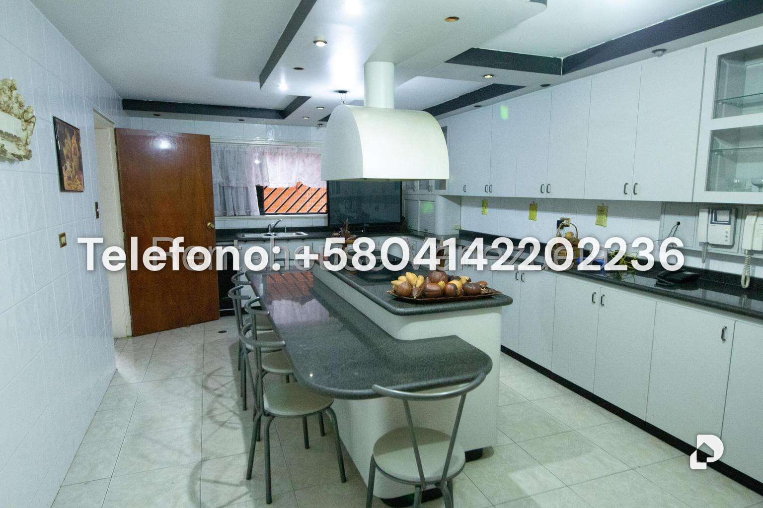 Casa en Lomas de La Lagunita, Caracas – 20
