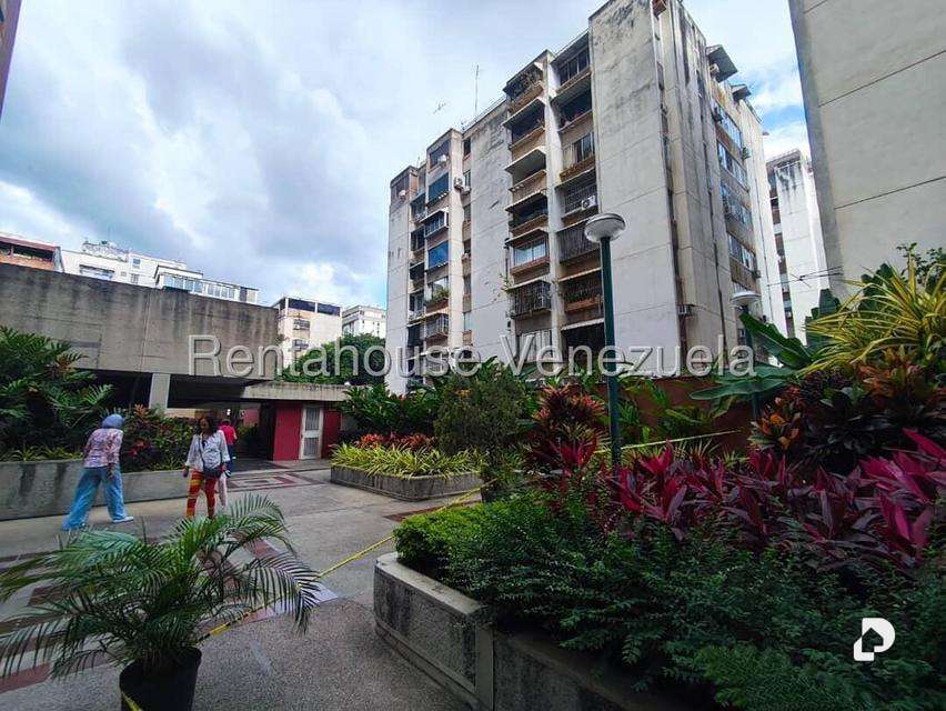 Apartamento en Los Palos Grandes, Caracas – 4