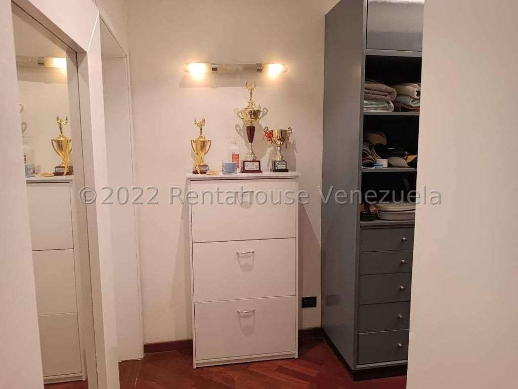Casa en Altos de Guataparo, Valencia