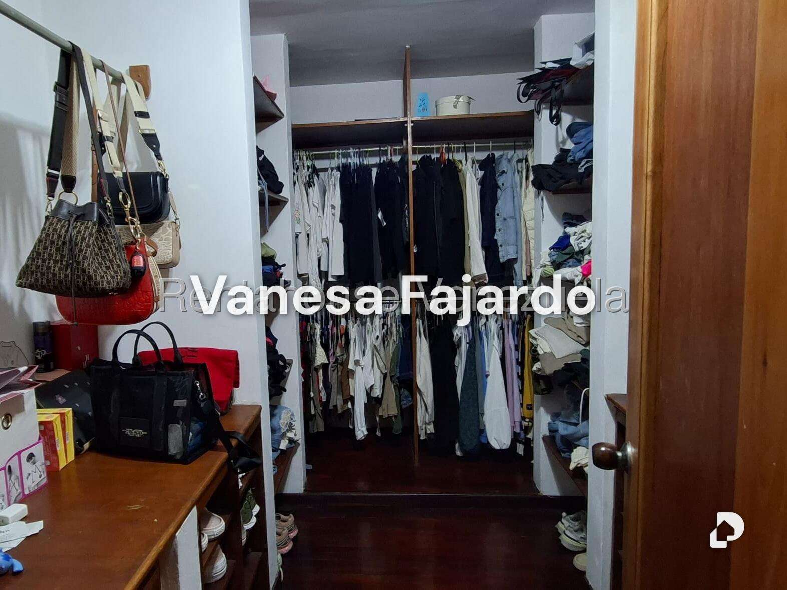 Apartamento en Cumbres de Curumo, Caracas – 19