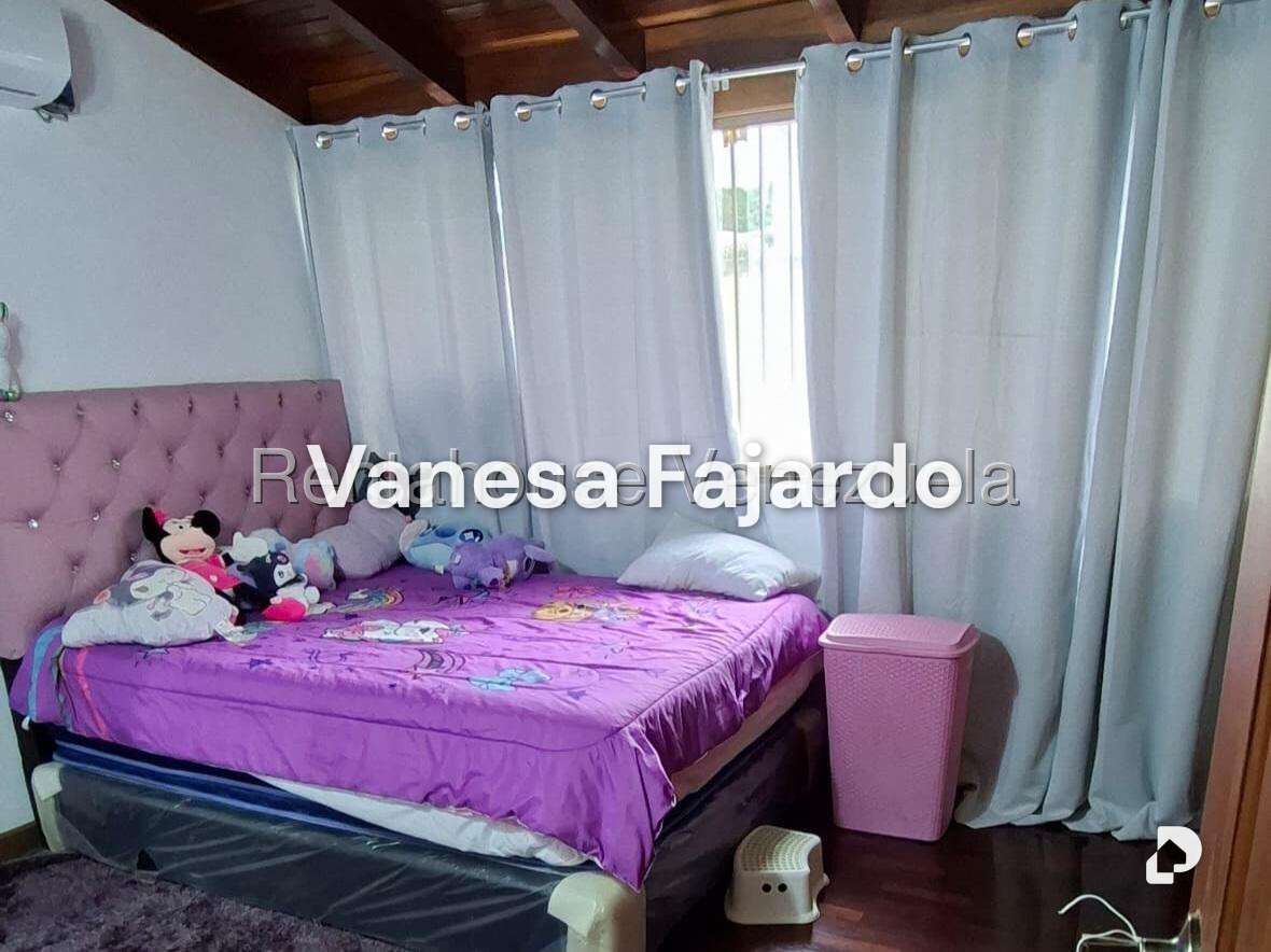 Apartamento en Cumbres de Curumo, Caracas – 28
