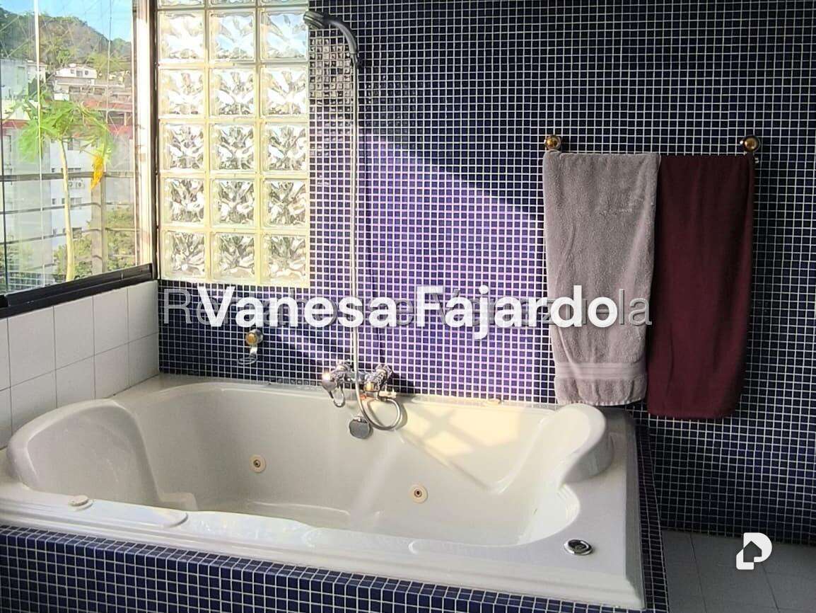 Apartamento en Cumbres de Curumo, Caracas – 23