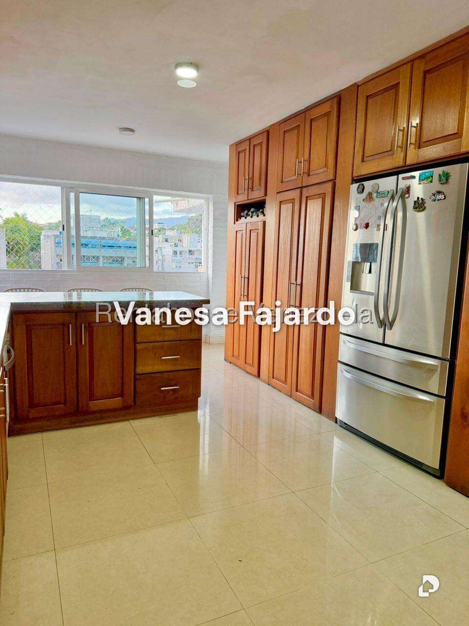 Apartamento en Cumbres de Curumo, Caracas – 8