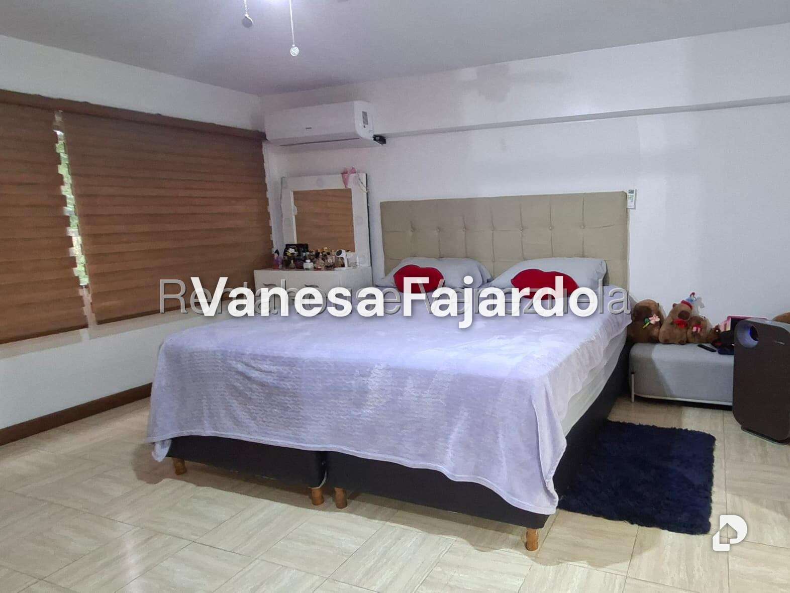 Apartamento en Cumbres de Curumo, Caracas – 16