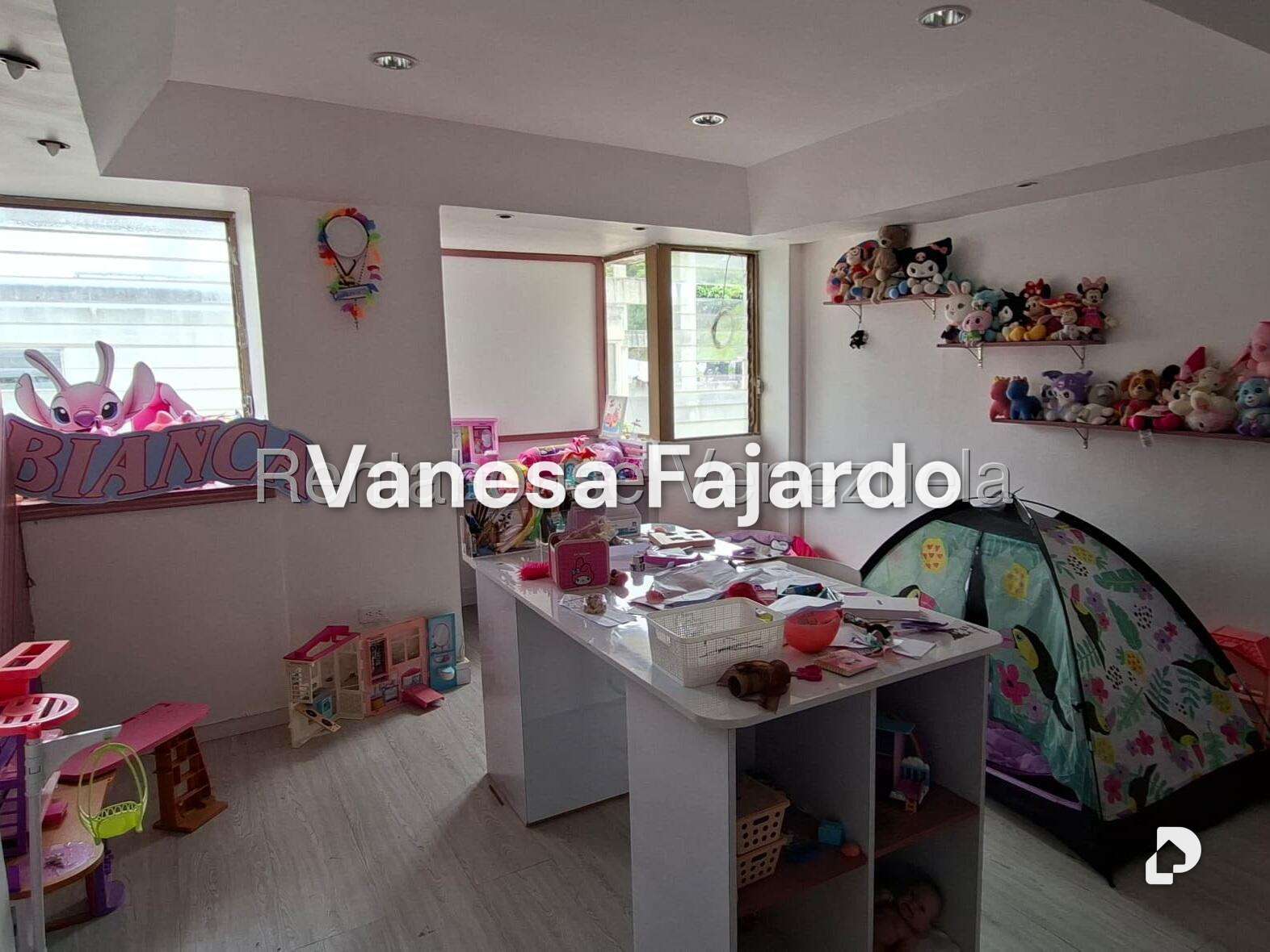 Apartamento en Cumbres de Curumo, Caracas – 30