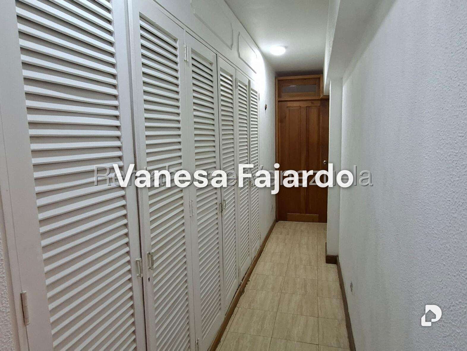Apartamento en Cumbres de Curumo, Caracas – 13