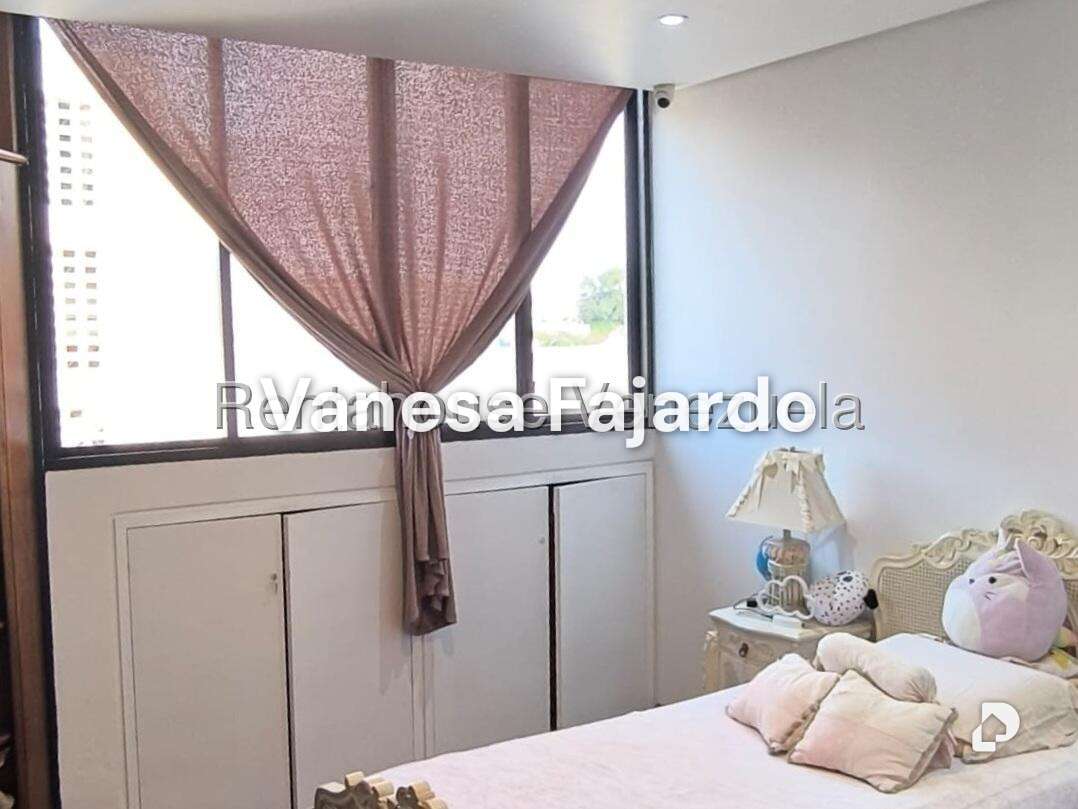 Apartamento en Cumbres de Curumo, Caracas – 25