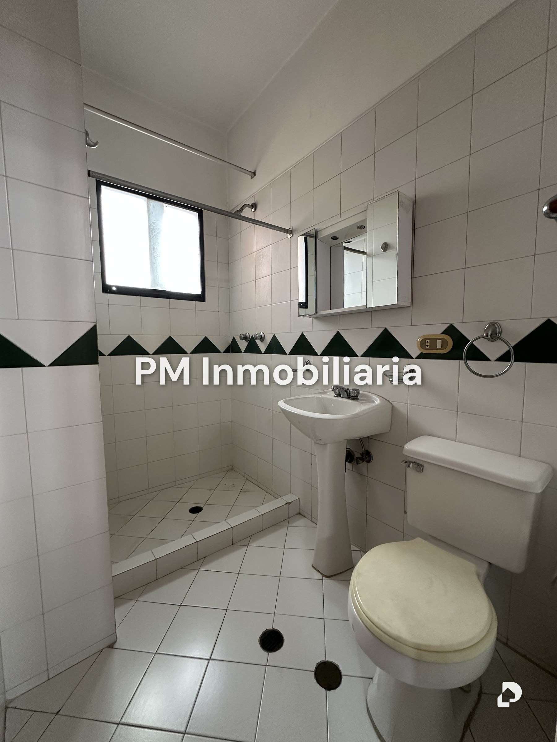 Apartamento en Campo Alegre, Caracas – 10