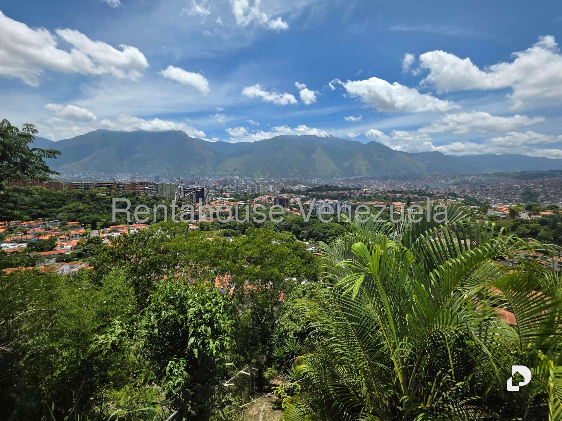Casa en El Cafetal, Caracas – 16