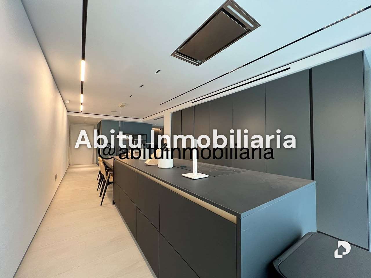 Apartamento en Las Mercedes, Caracas – 11