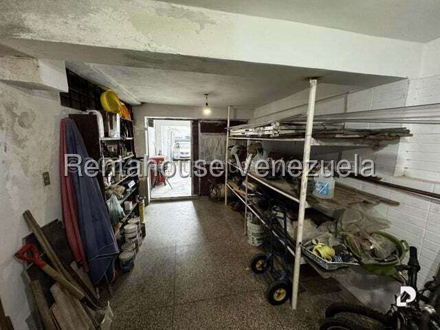 Casa en Colinas de Bello Monte, Caracas – 32