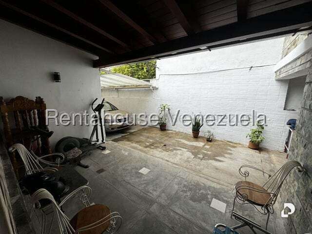 Casa en Colinas de Bello Monte, Caracas – 30