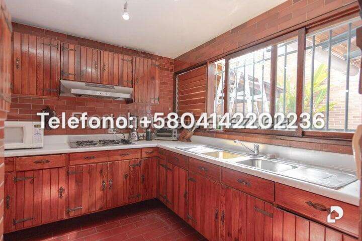 Casa en Prados del Este, Caracas – 13