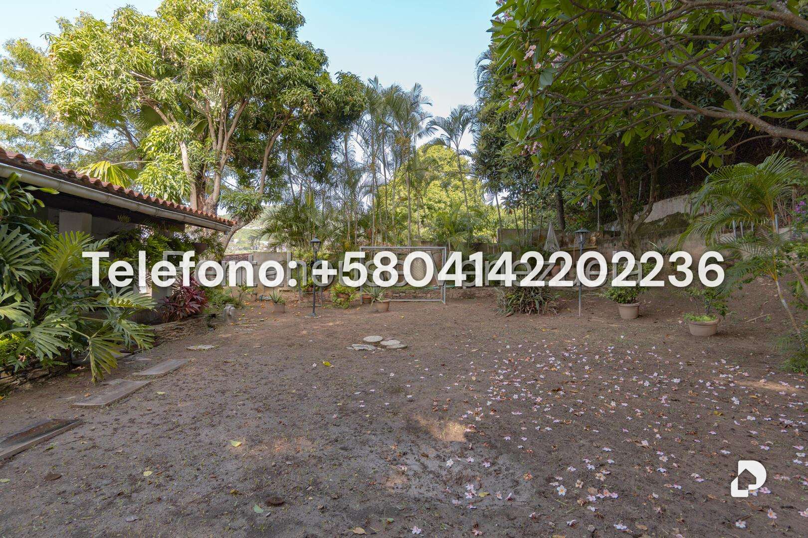 Casa en Prados del Este, Caracas – 30