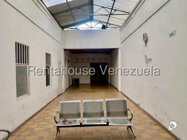 Local comercial en Parroquia Altagracia, Caracas – 5
