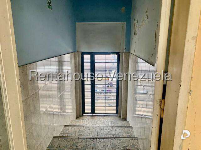 Local comercial en Parroquia Altagracia, Caracas – 4