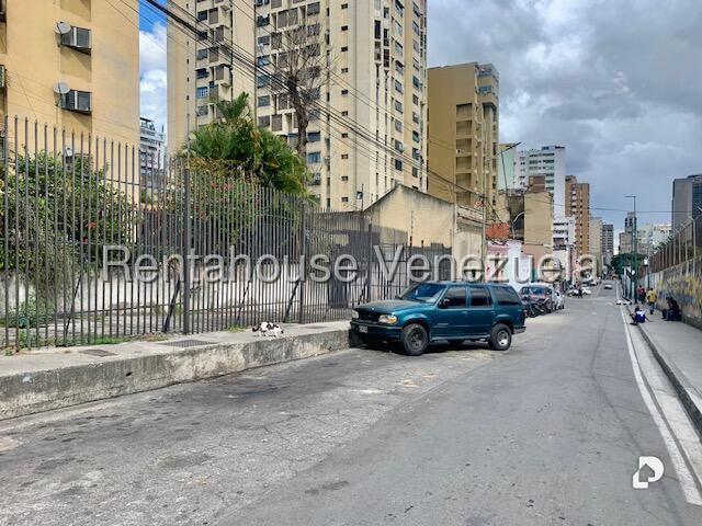 Local comercial en Parroquia Altagracia, Caracas – 3