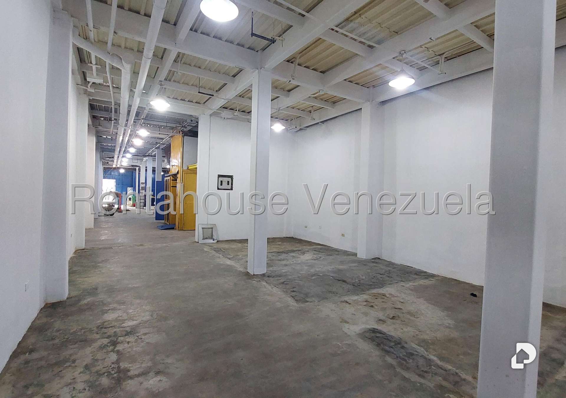 Local comercial en Prado de María, Caracas – 15