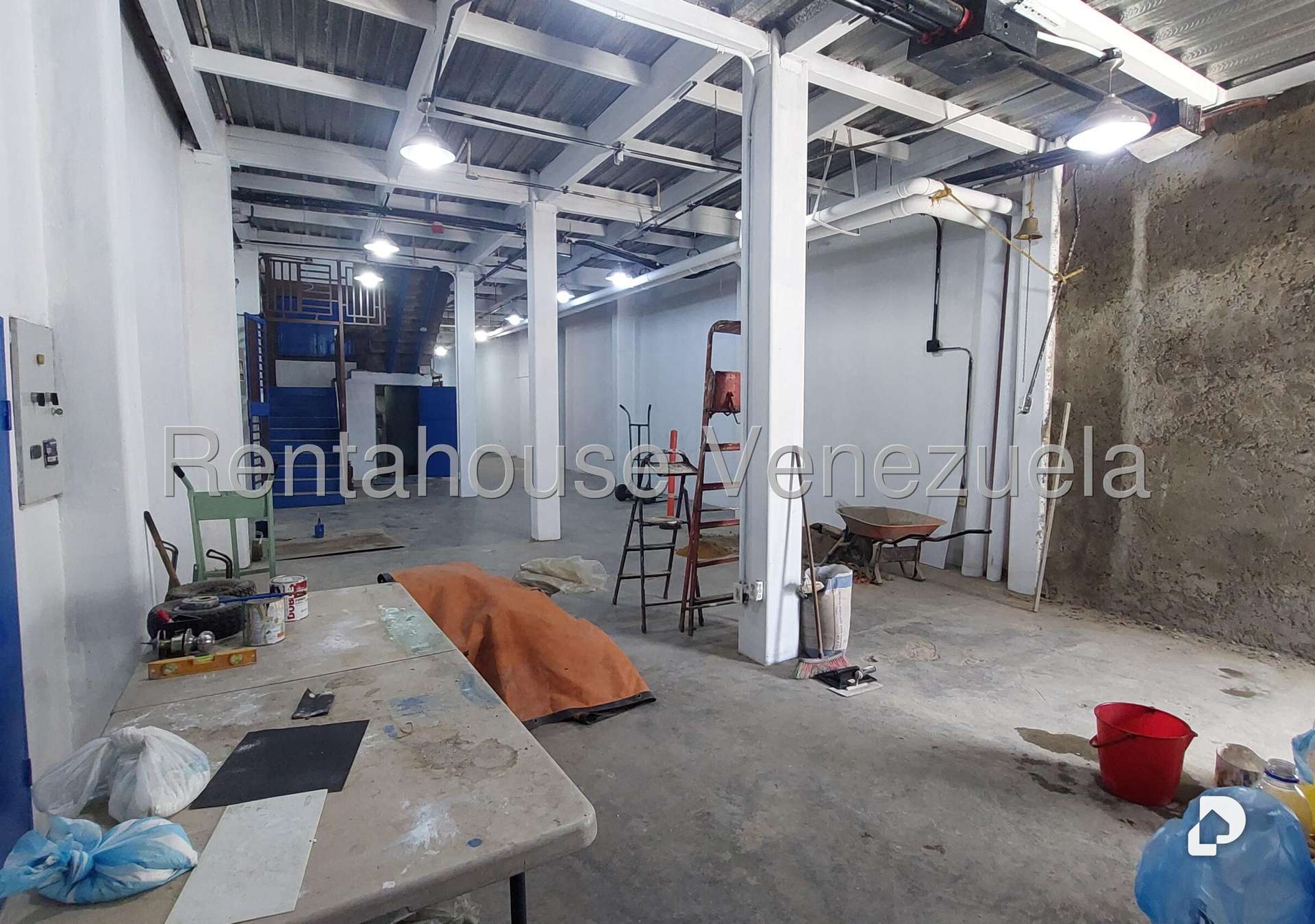 Local comercial en Prado de María, Caracas – 2
