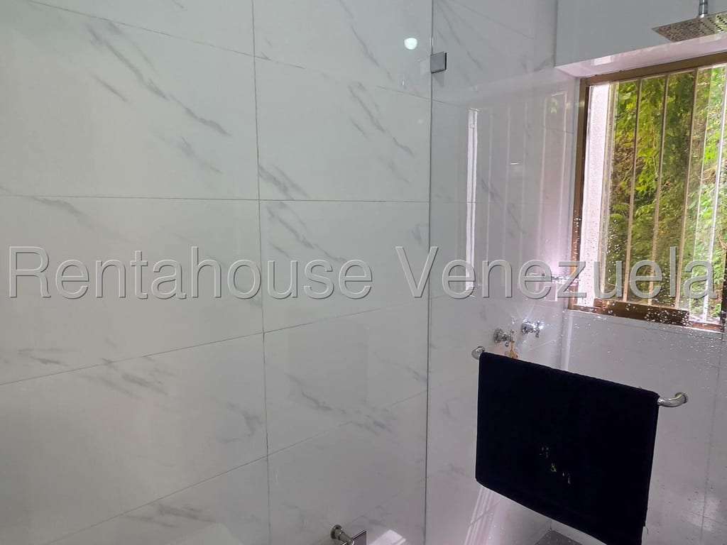 Apartamento en Santa Rosa de Lima, Caracas
