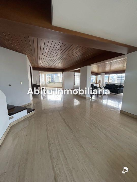Apartamento en Altamira, Caracas – 5