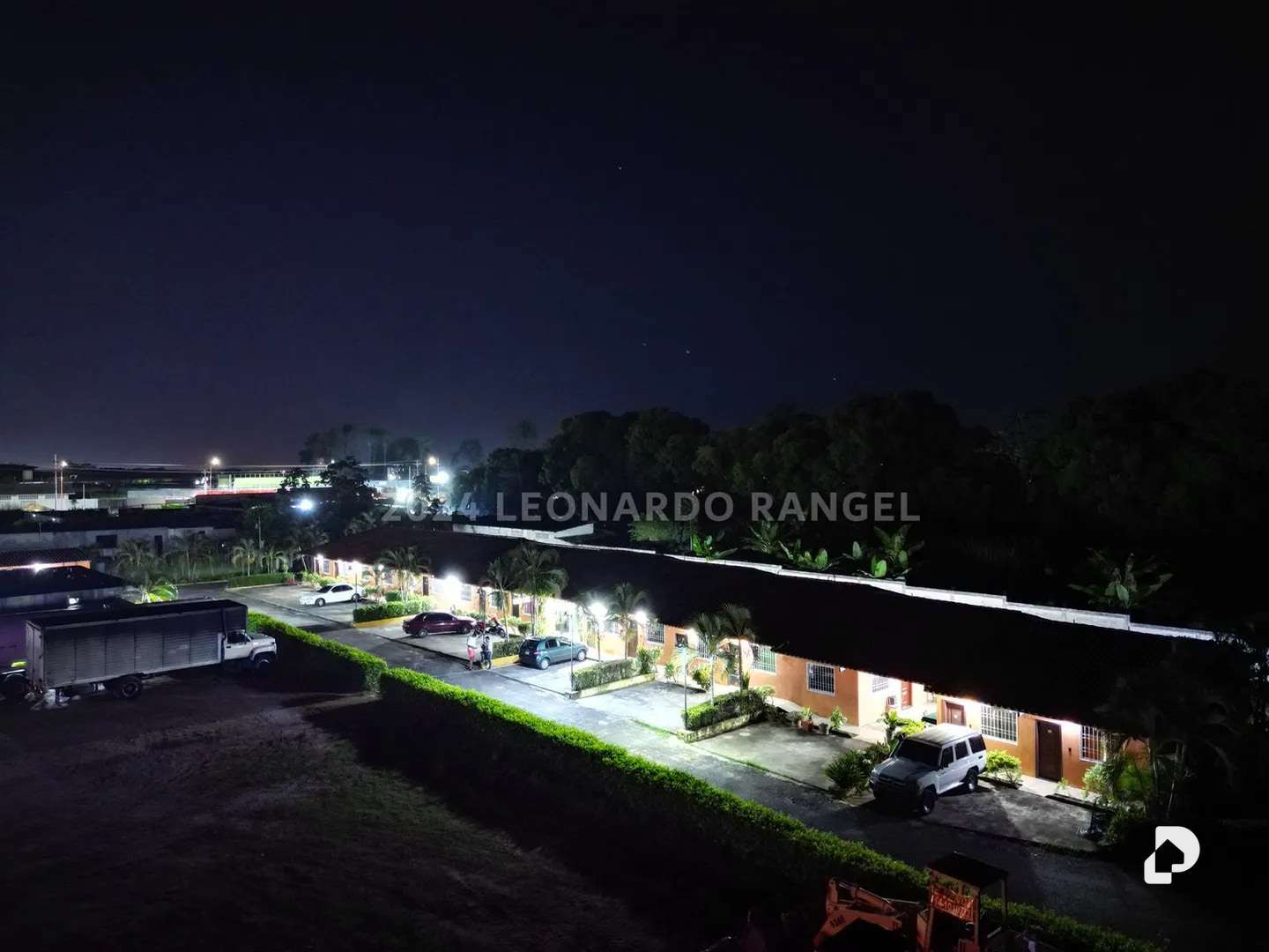 Edificio en Redoma del Chiguire sector Los Pinos, Barinas – 28