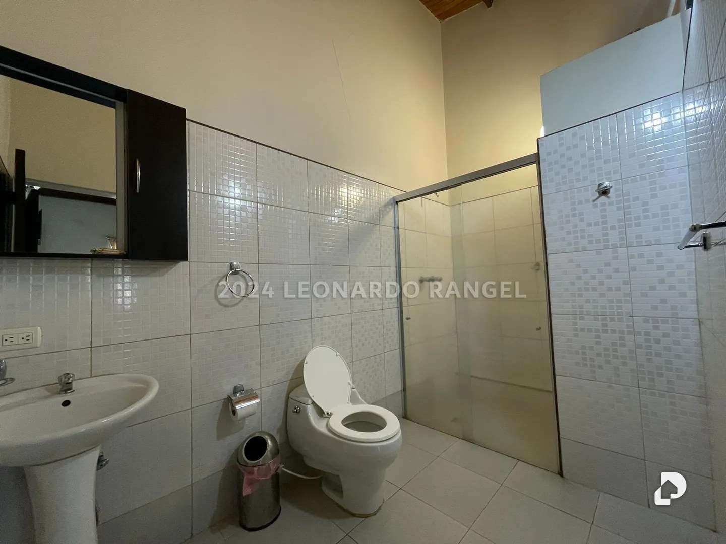 Edificio en Redoma del Chiguire sector Los Pinos, Barinas – 16