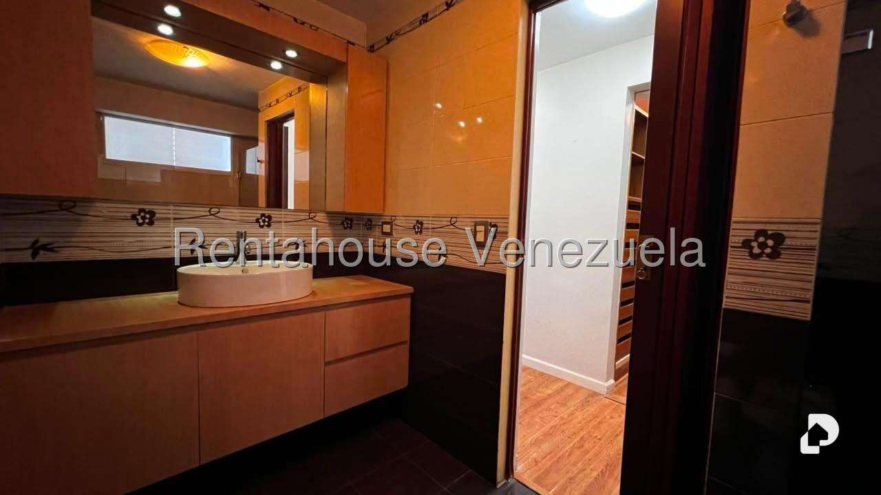 Apartamento en Los Naranjos (del Cafetal), Caracas – 24