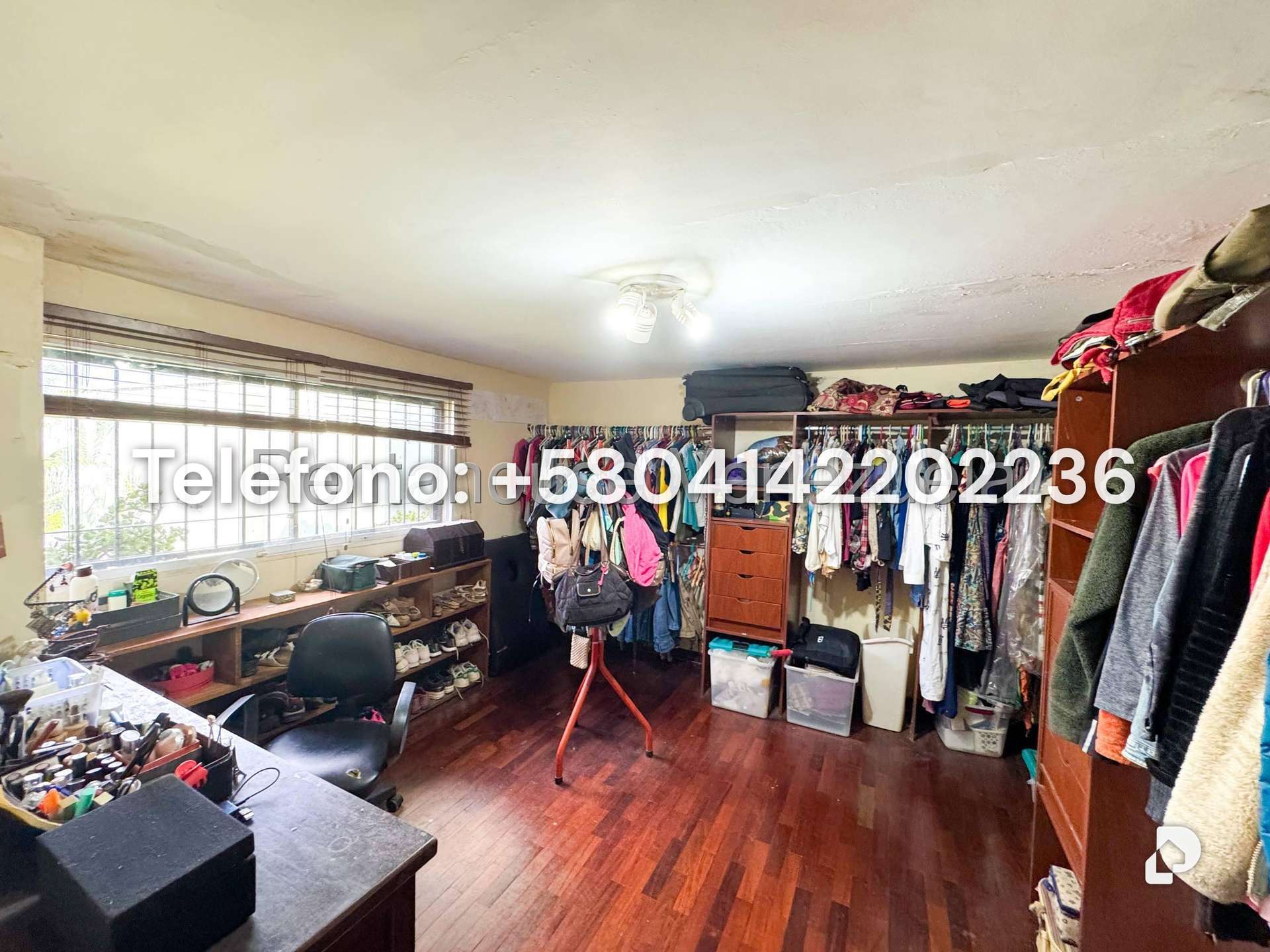 Casa en Cumbres de Curumo, Caracas – 25
